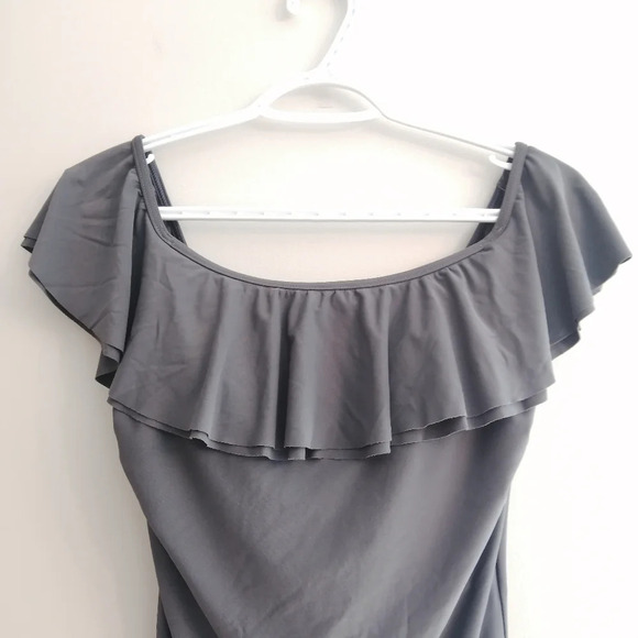 Michael Kors Off the Shoulder Ruffle One Piece Gray Bathing Swim Suit 8 - Picture 5 of 16